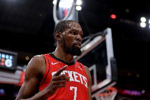 杜兰特谈个人得分超越乔丹：他属于另一个星球 是我仰望尊敬的人