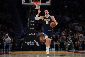 NBA中锋单场助攻榜：约基奇22助排第一&满屏霸榜 大帅占3席